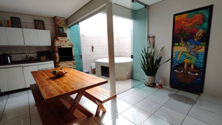 Casa de Condomínio à venda com 3 quartos, 99m² - Foto 1
