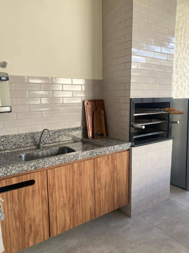 Casa à venda com 3 quartos, 170m² - Foto 11