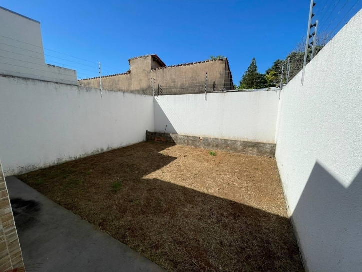 Casa à venda com 3 quartos, 110m² - Foto 6