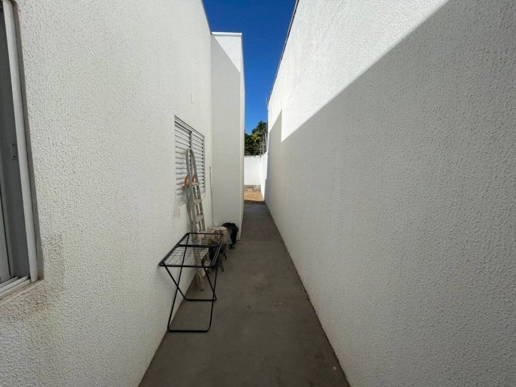 Casa à venda com 3 quartos, 110m² - Foto 7