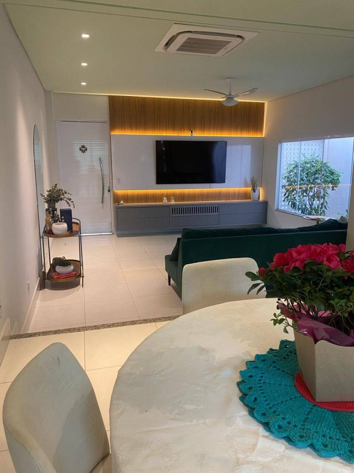 Casa à venda com 3 quartos, 170m² - Foto 14