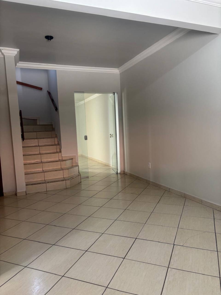 Casa de Condomínio à venda com 3 quartos, 130m² - Foto 3
