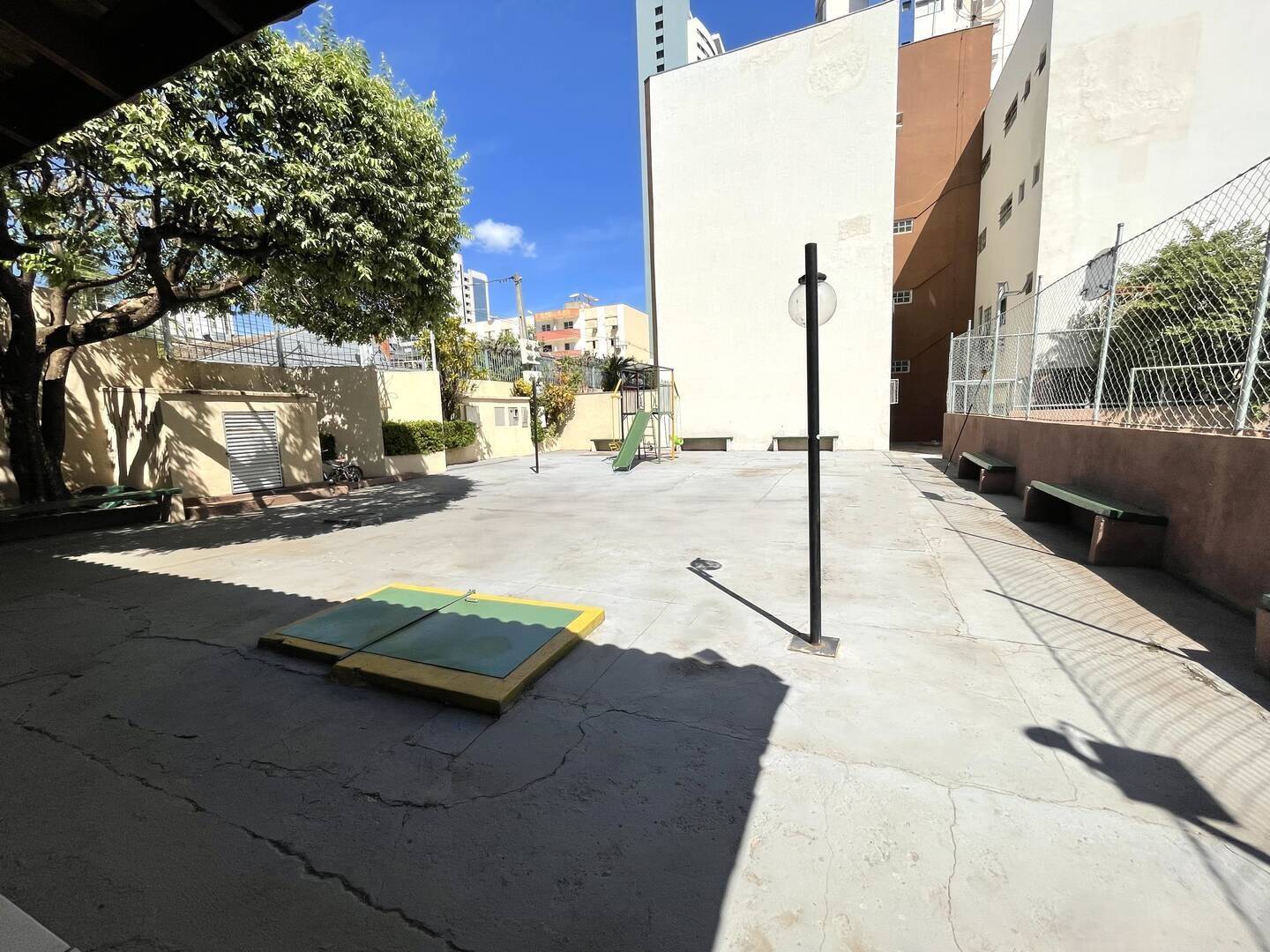 Apartamento à venda e aluguel com 3 quartos, 94m² - Foto 3
