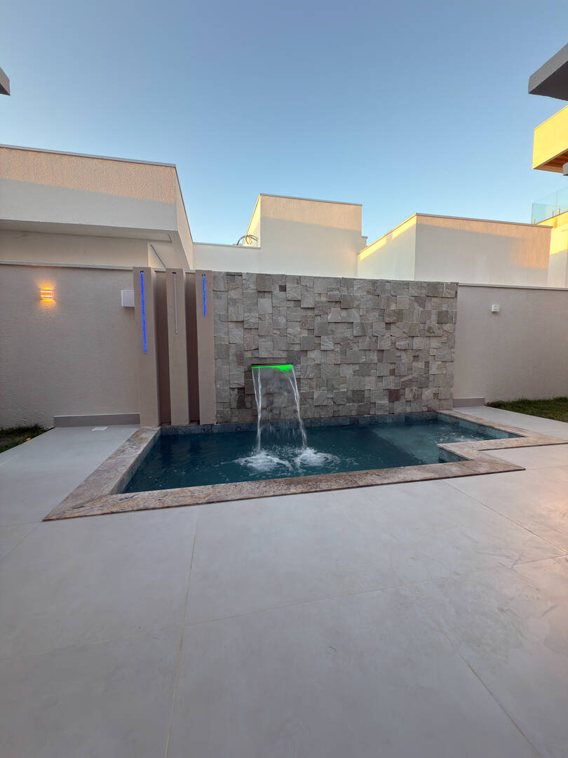 Casa de Condomínio à venda com 3 quartos, 148m² - Foto 1