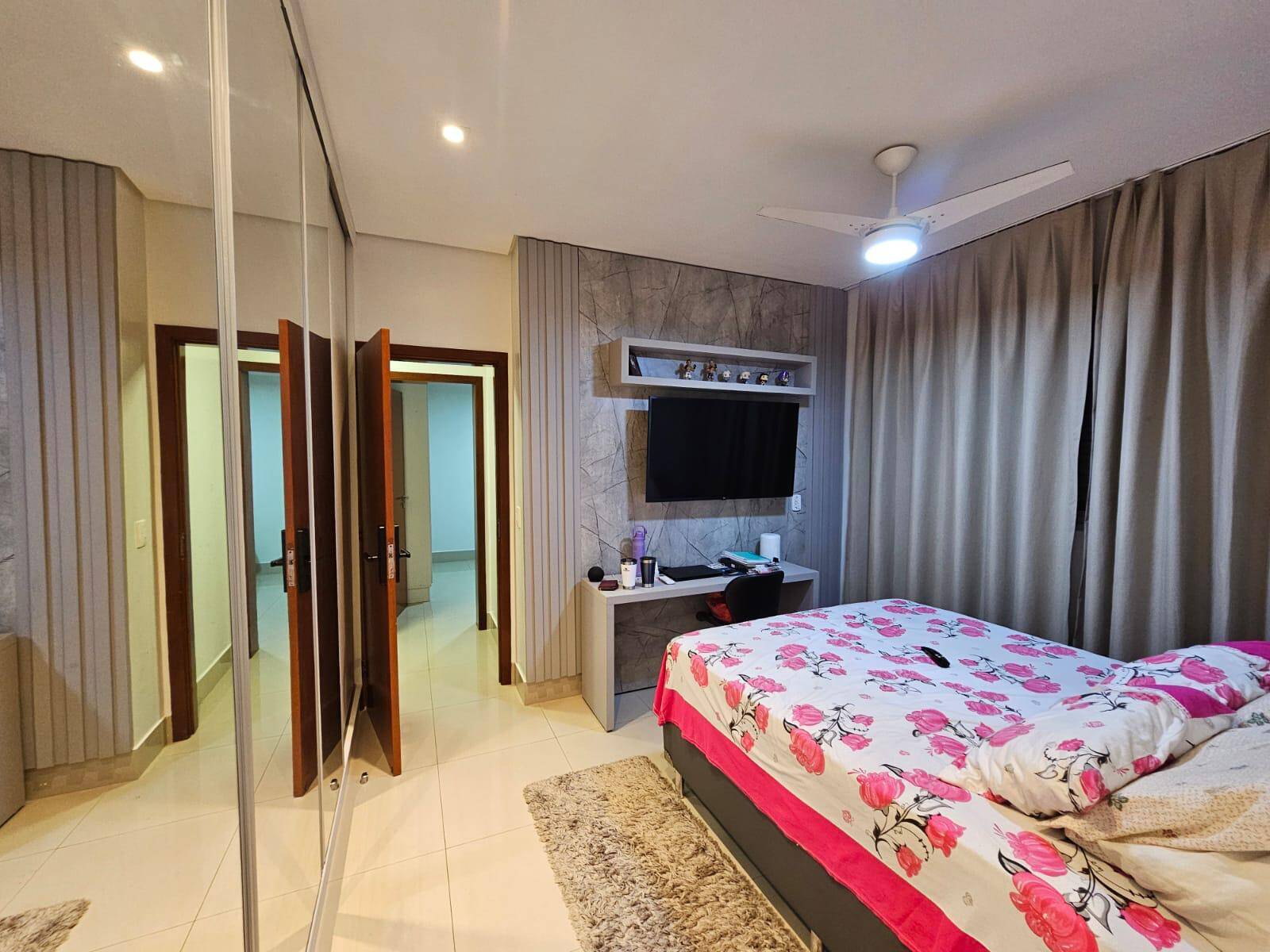 Apartamento à venda com 3 quartos, 134m² - Foto 6