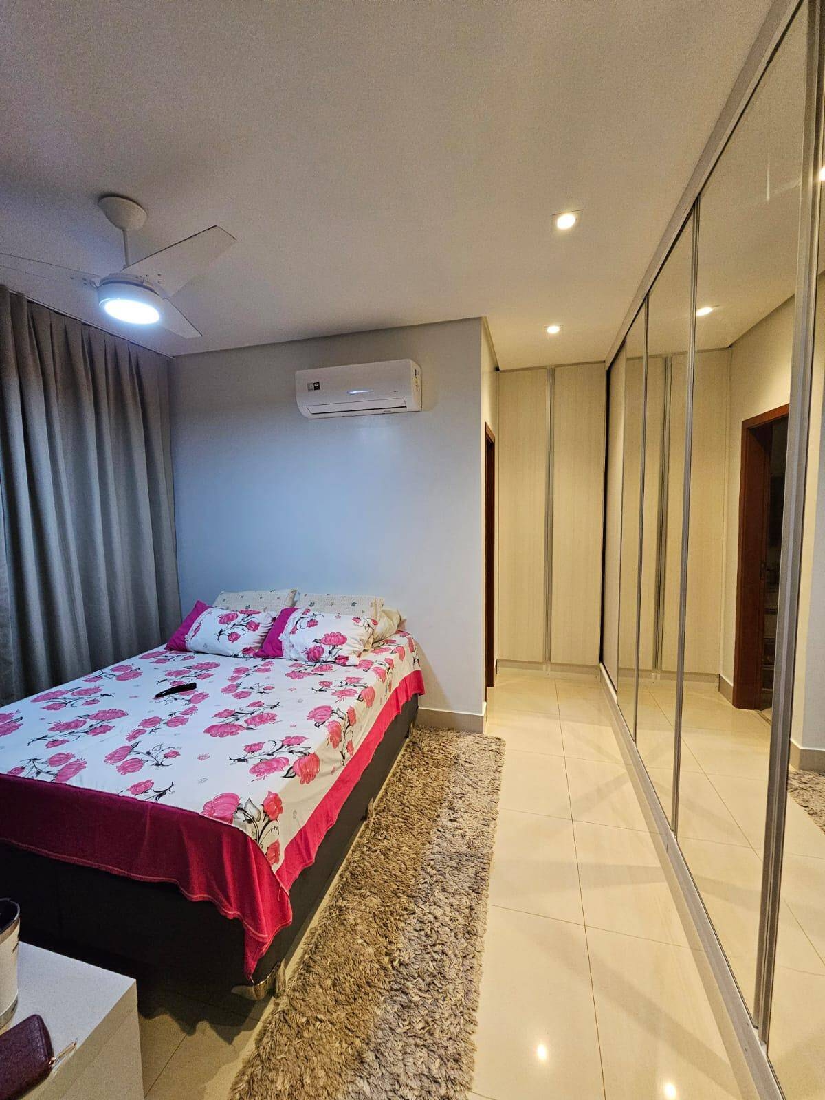 Apartamento à venda com 3 quartos, 134m² - Foto 13