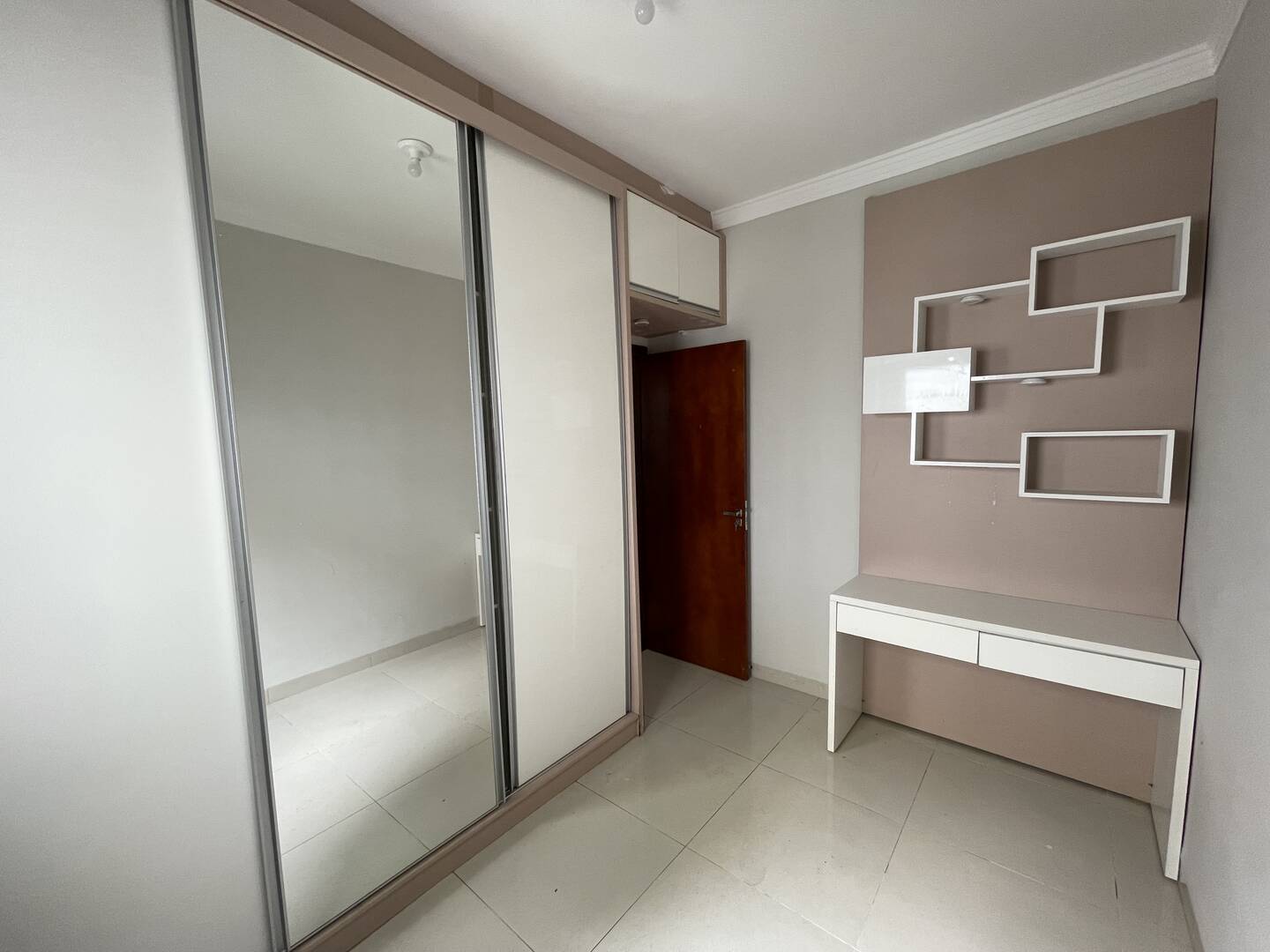 Casa à venda com 3 quartos, 89m² - Foto 9