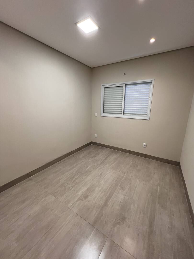 Casa à venda com 3 quartos, 125m² - Foto 13