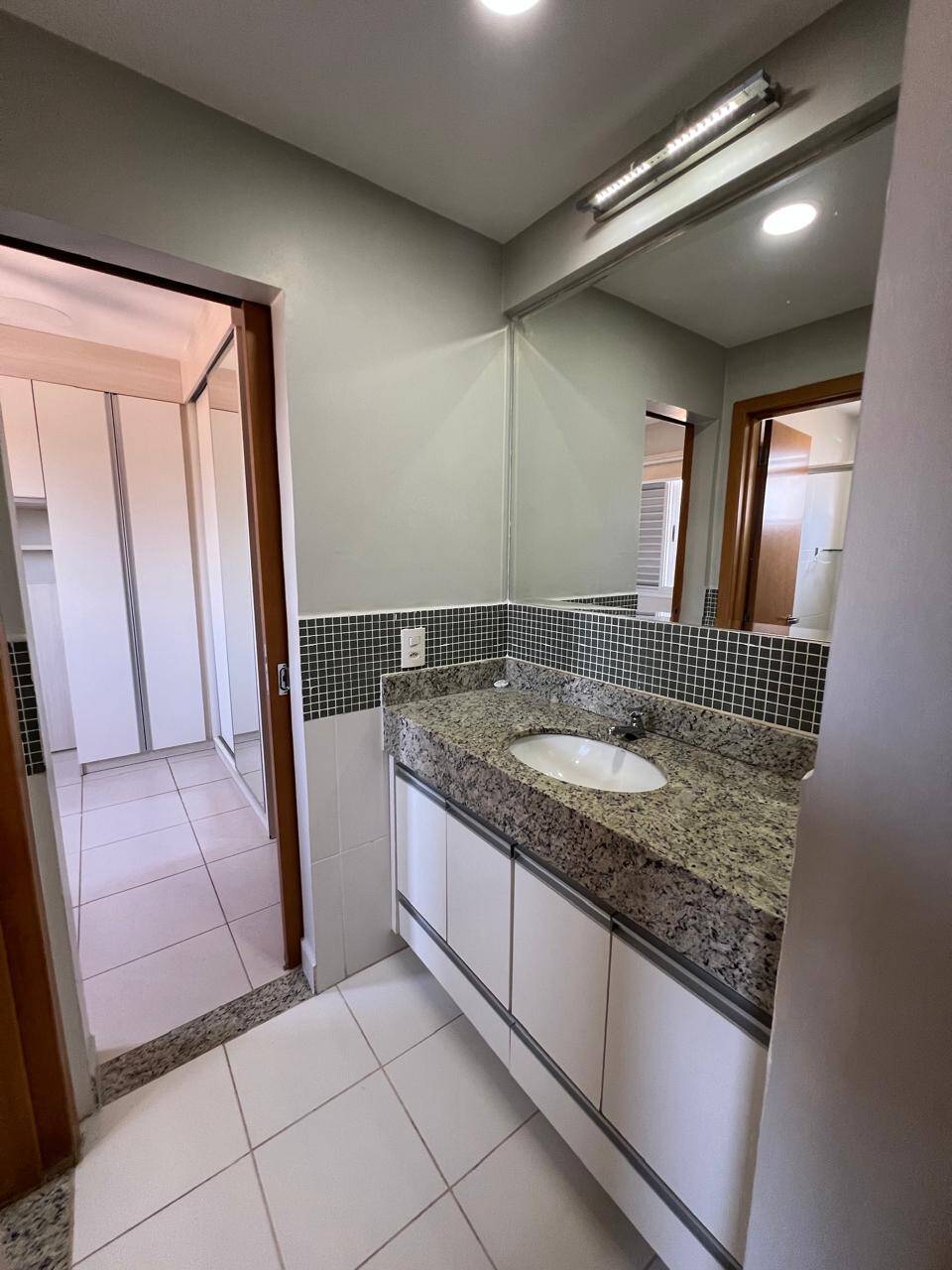 Apartamento à venda com 3 quartos, 81m² - Foto 9