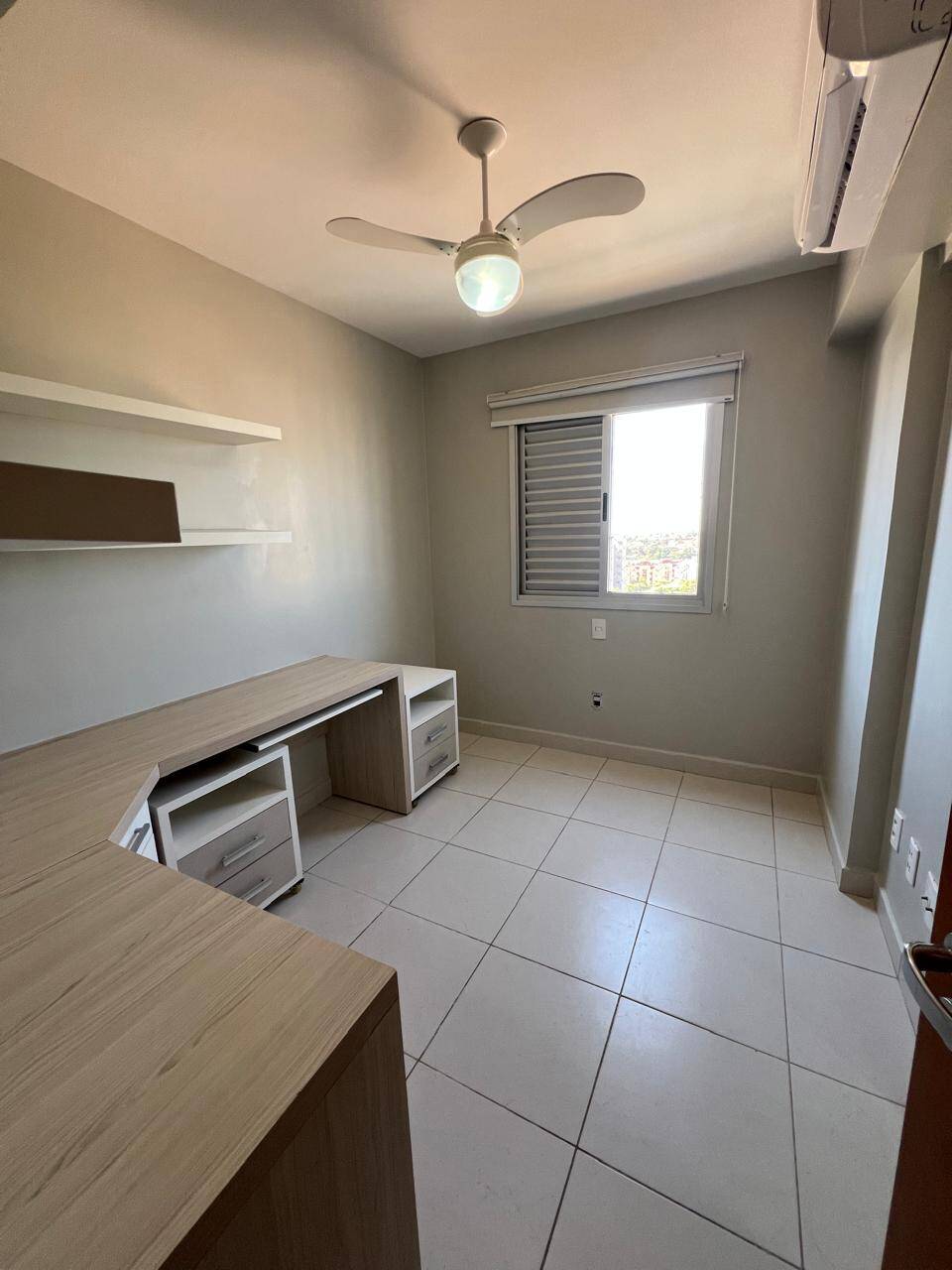 Apartamento à venda com 3 quartos, 81m² - Foto 10