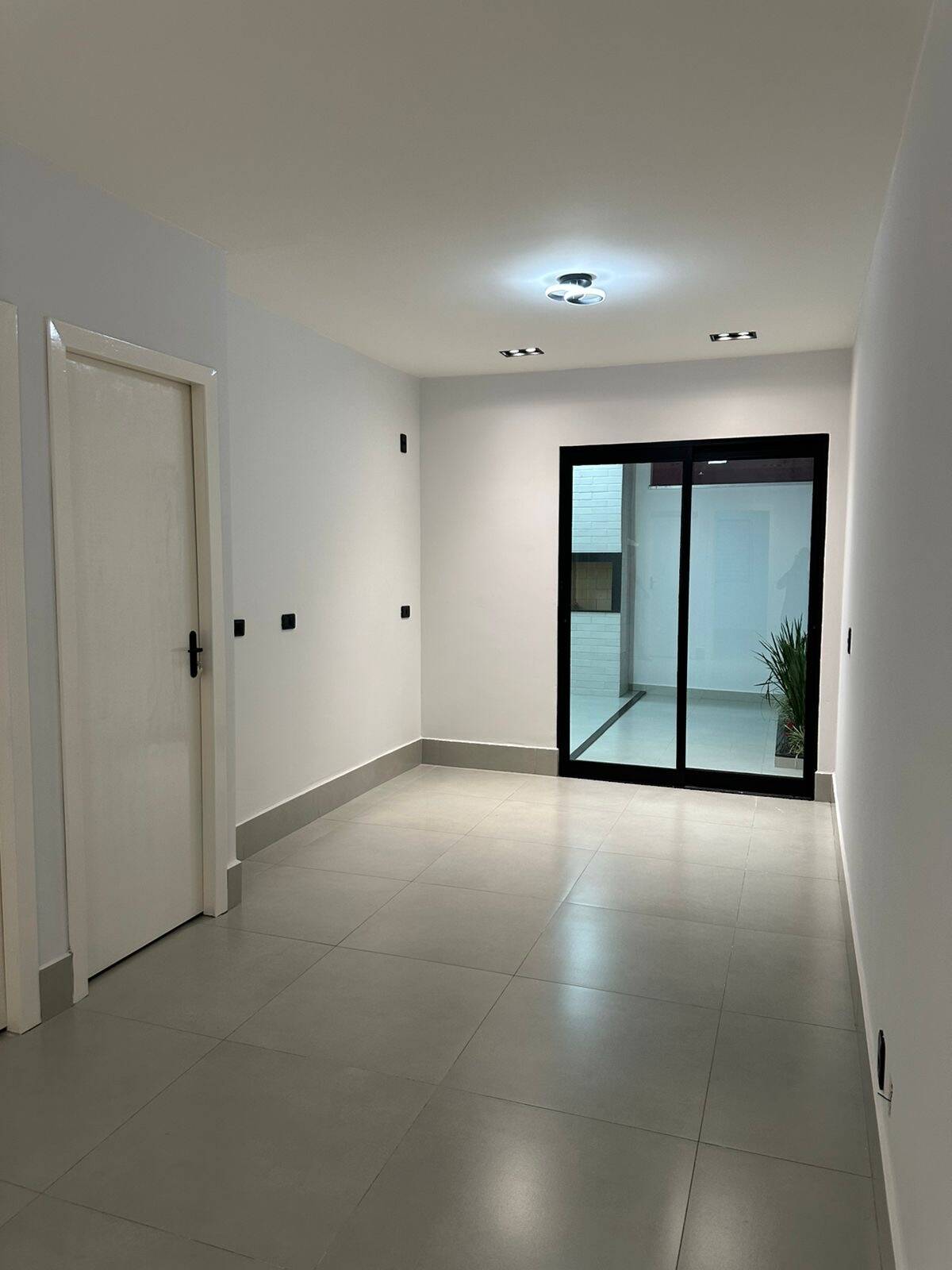 Casa à venda com 3 quartos, 80m² - Foto 9