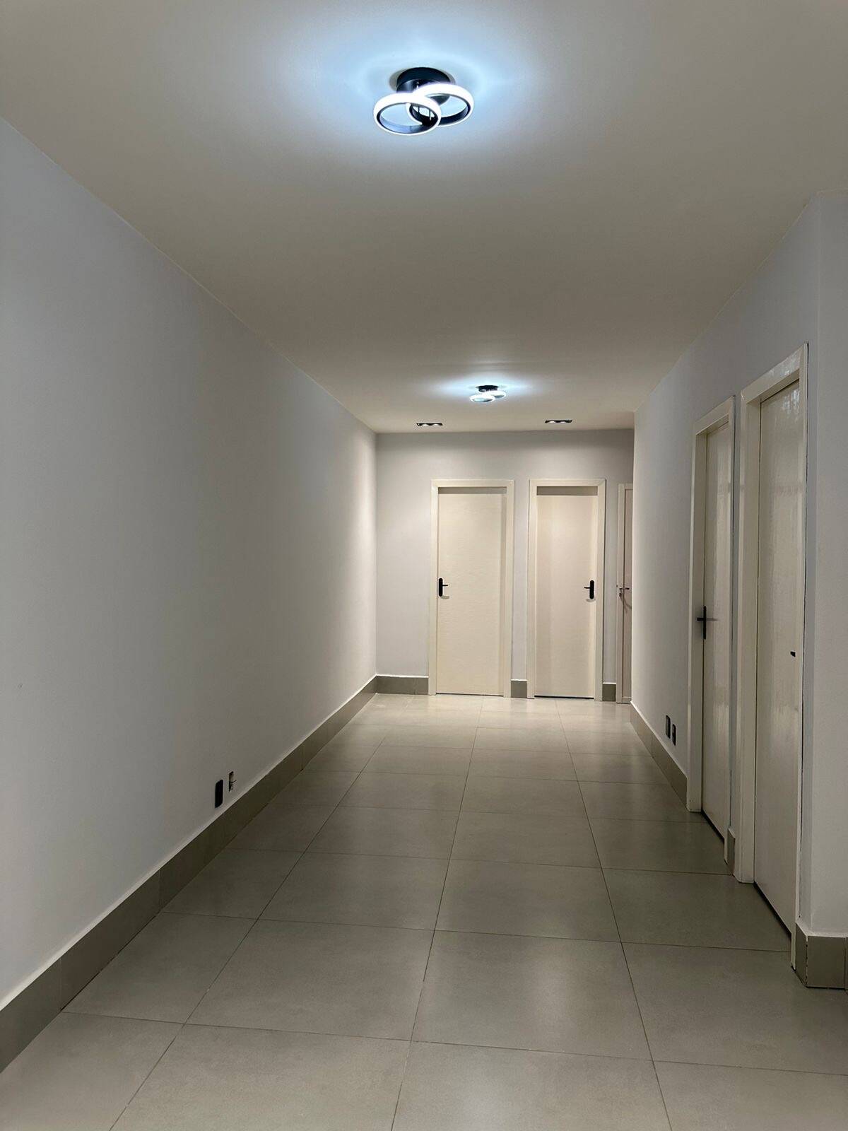 Casa à venda com 3 quartos, 80m² - Foto 14