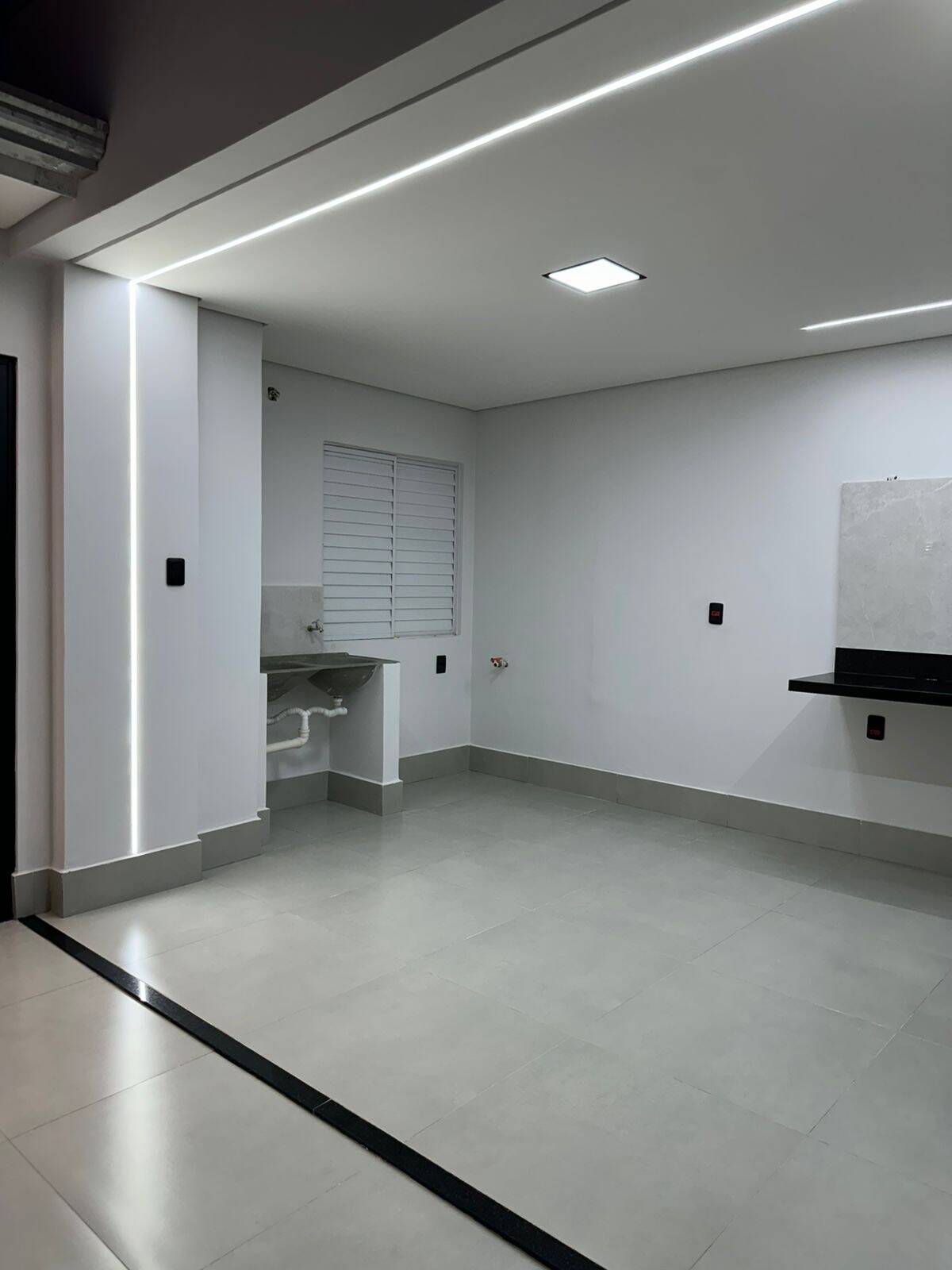 Casa à venda com 3 quartos, 80m² - Foto 15
