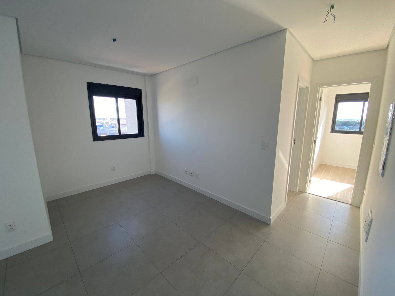 Apartamento à venda com 2 quartos, 102m² - Foto 5