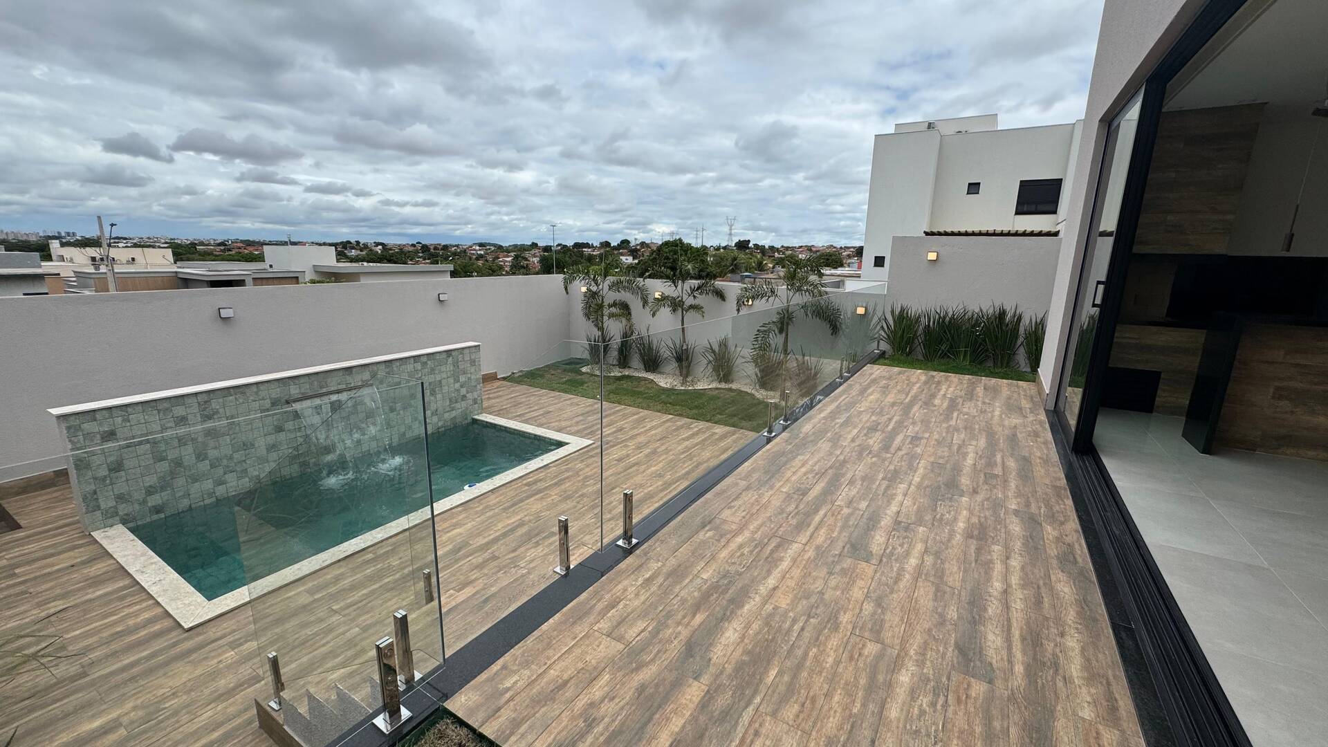 Casa à venda com 3 quartos, 180m² - Foto 3