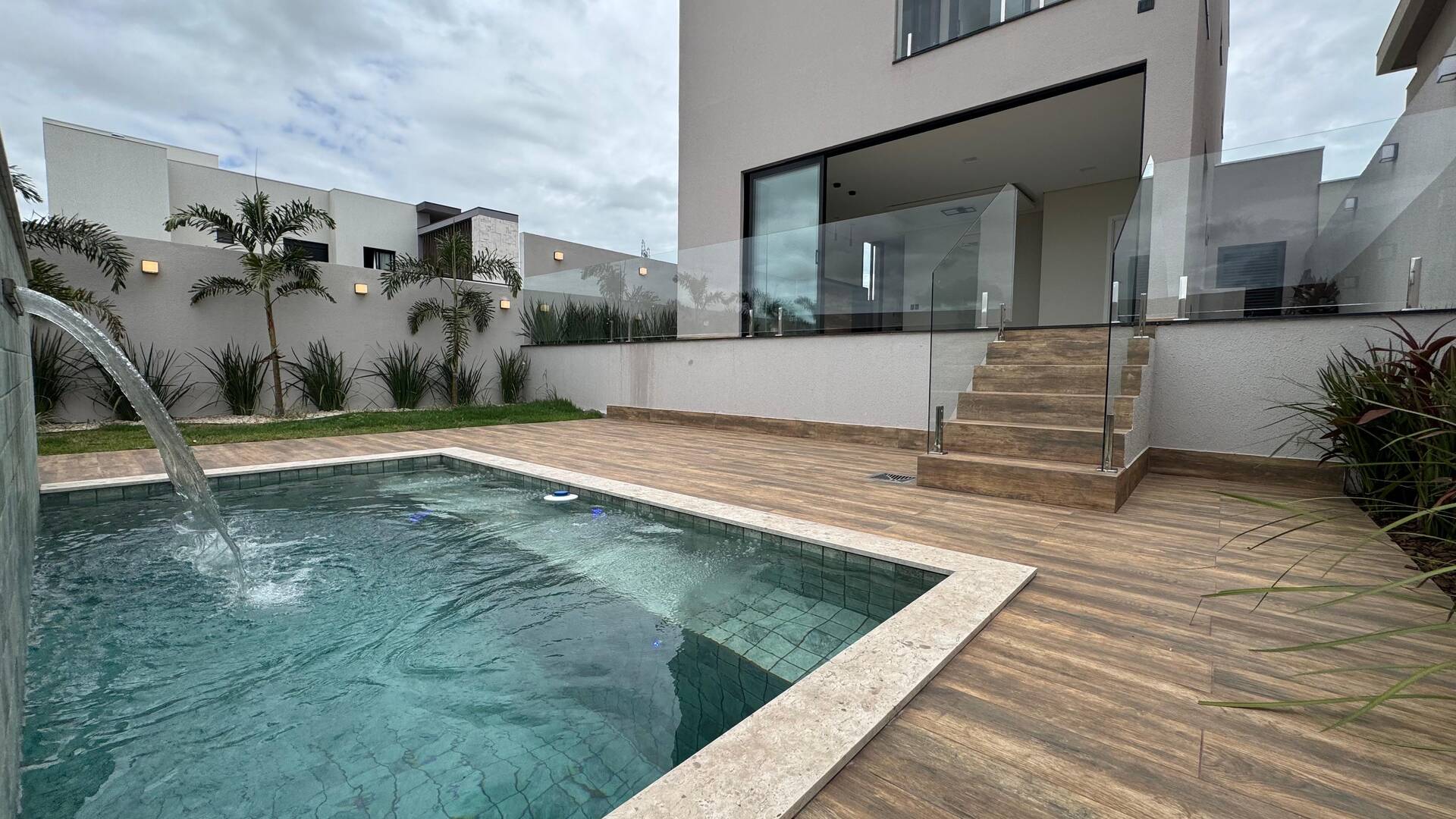Casa à venda com 3 quartos, 180m² - Foto 4