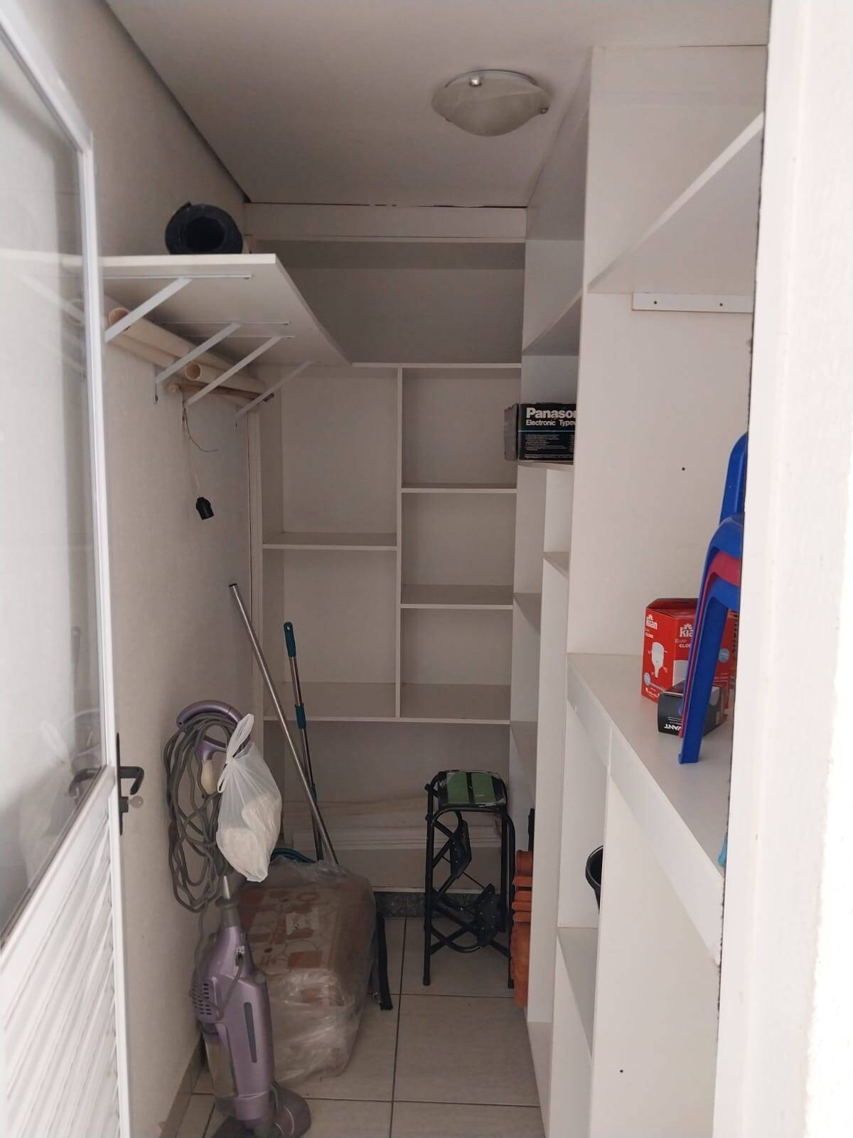 Casa à venda com 3 quartos, 160m² - Foto 3