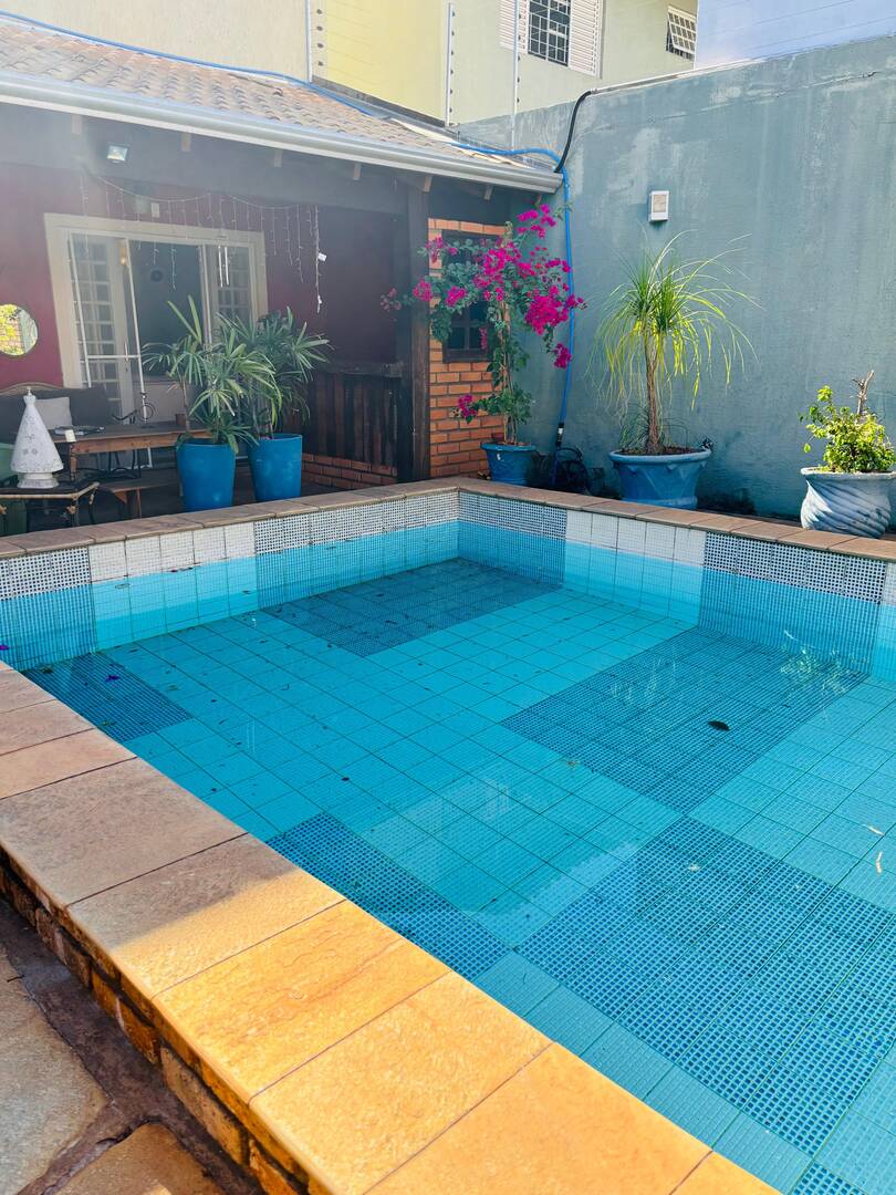 Casa à venda com 2 quartos, 236m² - Foto 3