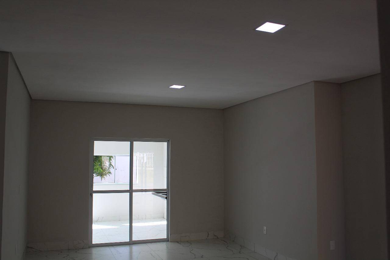 Casa à venda com 3 quartos, 158m² - Foto 5
