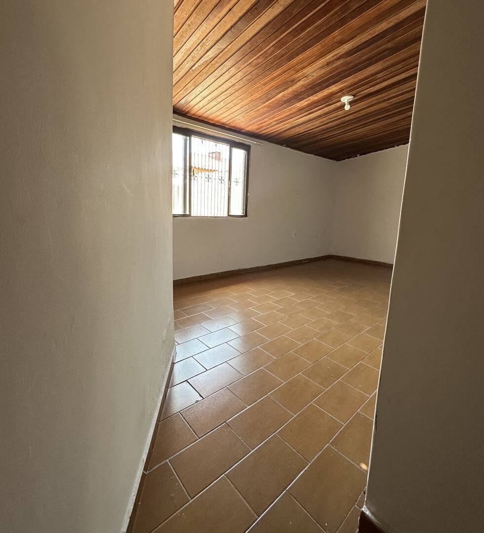 Casa à venda com 4 quartos, 235m² - Foto 5