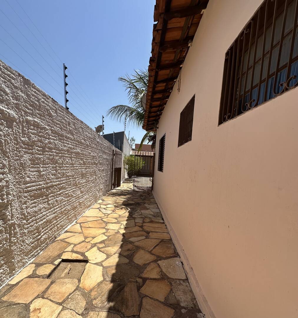 Casa à venda com 4 quartos, 235m² - Foto 11