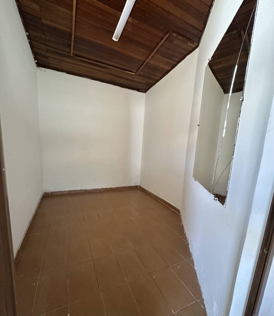 Casa à venda com 4 quartos, 235m² - Foto 15