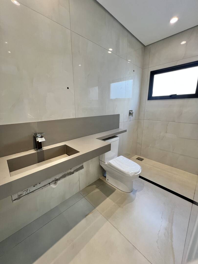 Casa de Condomínio à venda com 4 quartos, 300m² - Foto 10