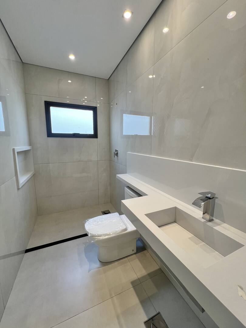 Casa de Condomínio à venda com 4 quartos, 300m² - Foto 13