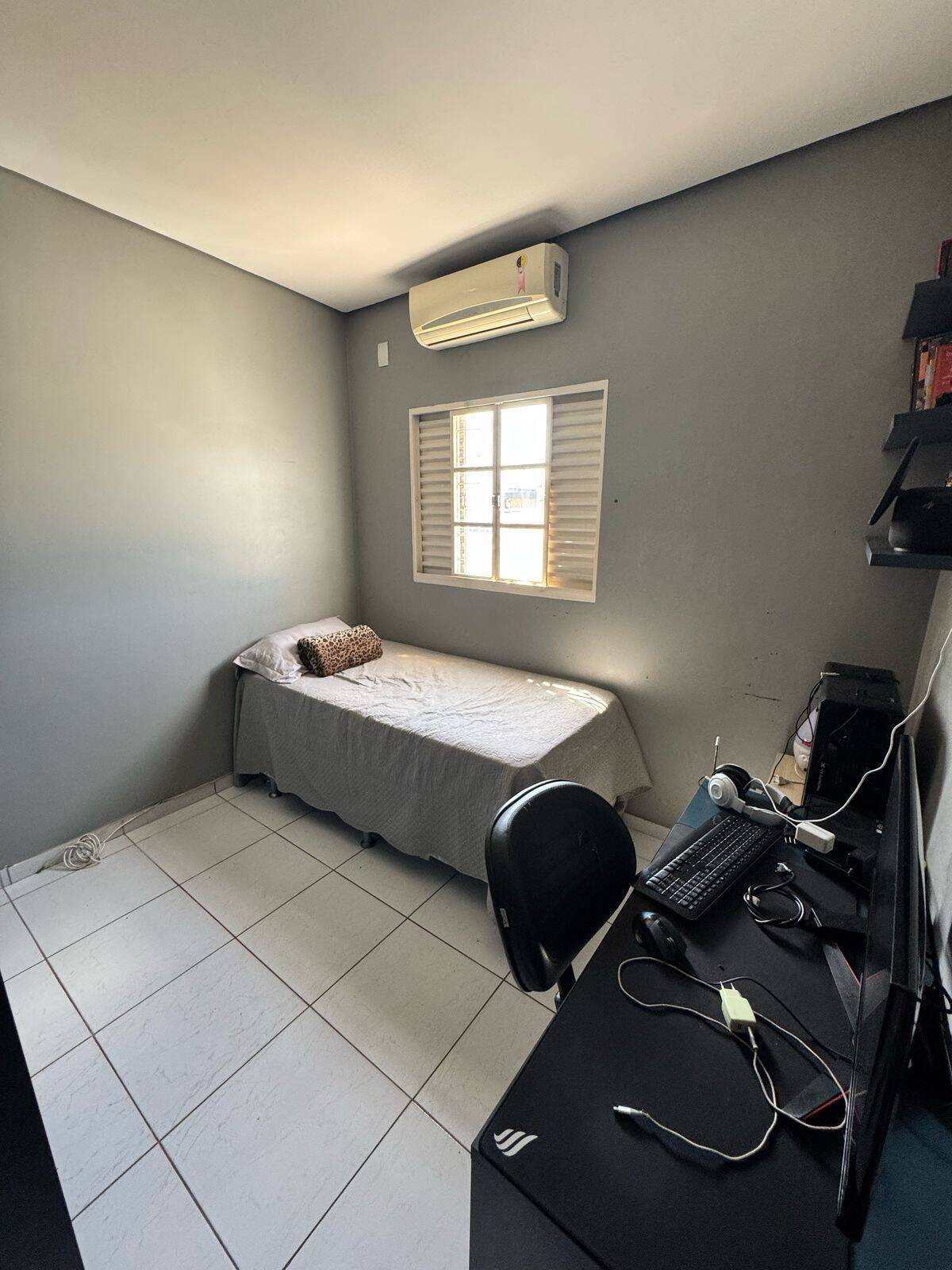 Casa à venda com 3 quartos, 186m² - Foto 3