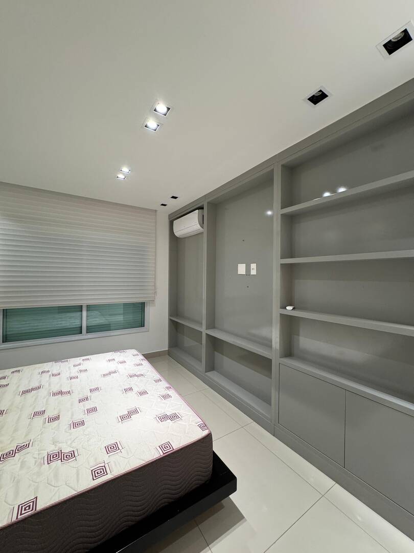Apartamento à venda com 3 quartos, 168m² - Foto 2