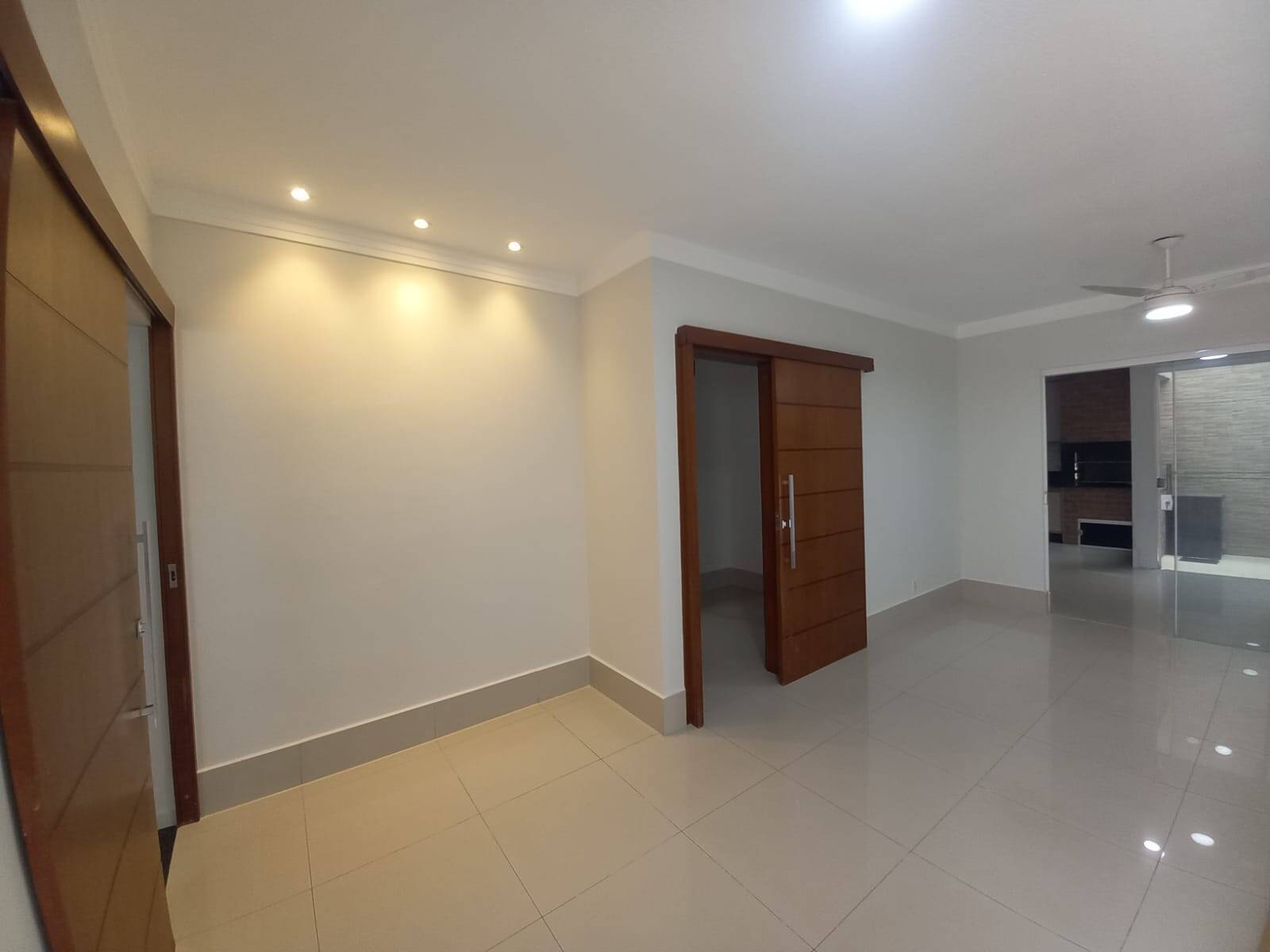 Casa de Condomínio à venda com 3 quartos, 134m² - Foto 4