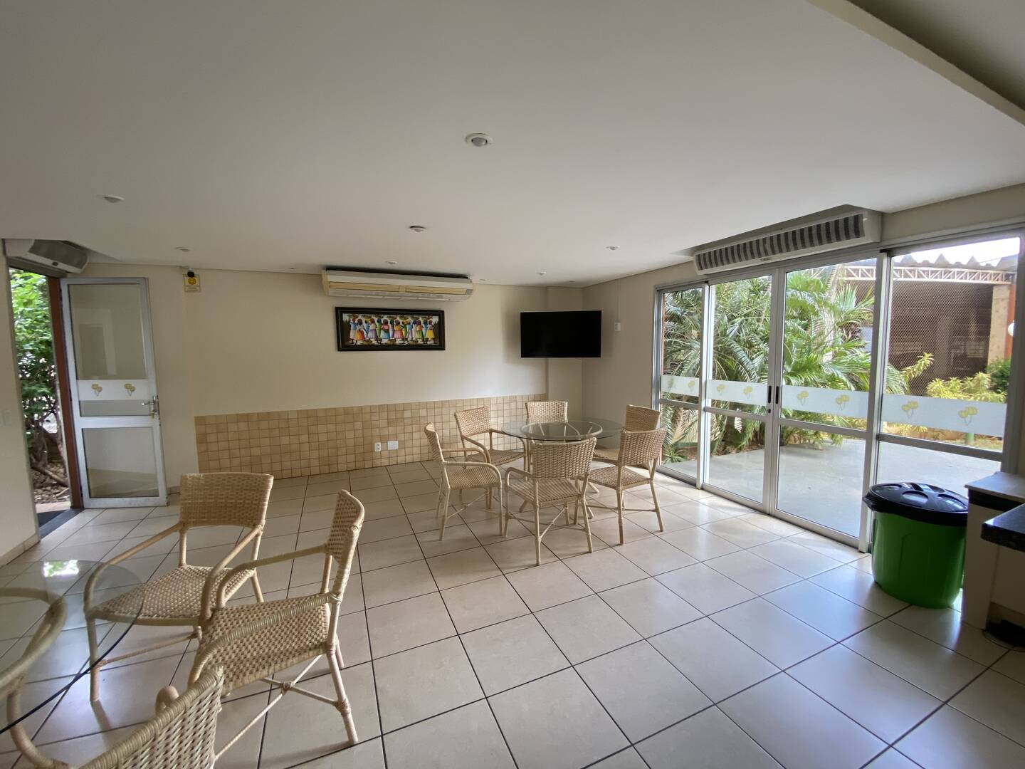 Apartamento, 2 quartos, 77 m² - Foto 2