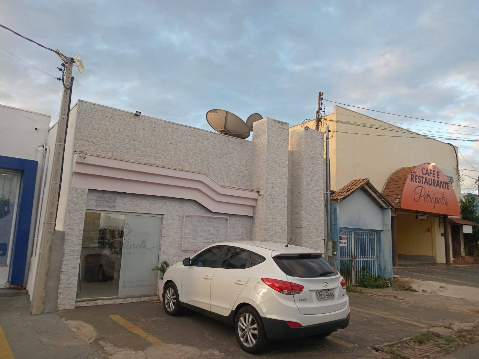 Sala-Conjunto, 300 m² - Foto 1