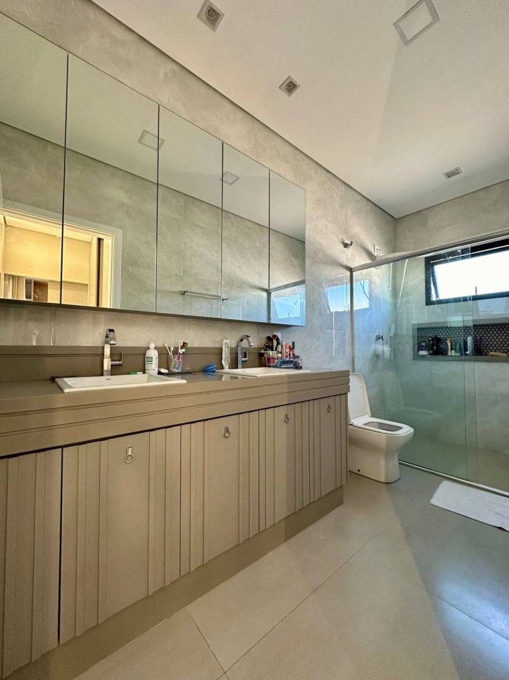 Casa de Condomínio à venda com 3 quartos, 232m² - Foto 18