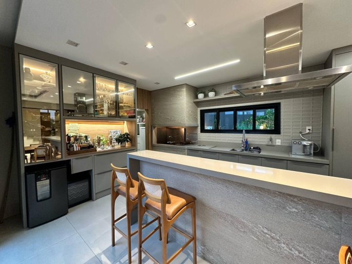 Casa de Condomínio à venda com 3 quartos, 232m² - Foto 6