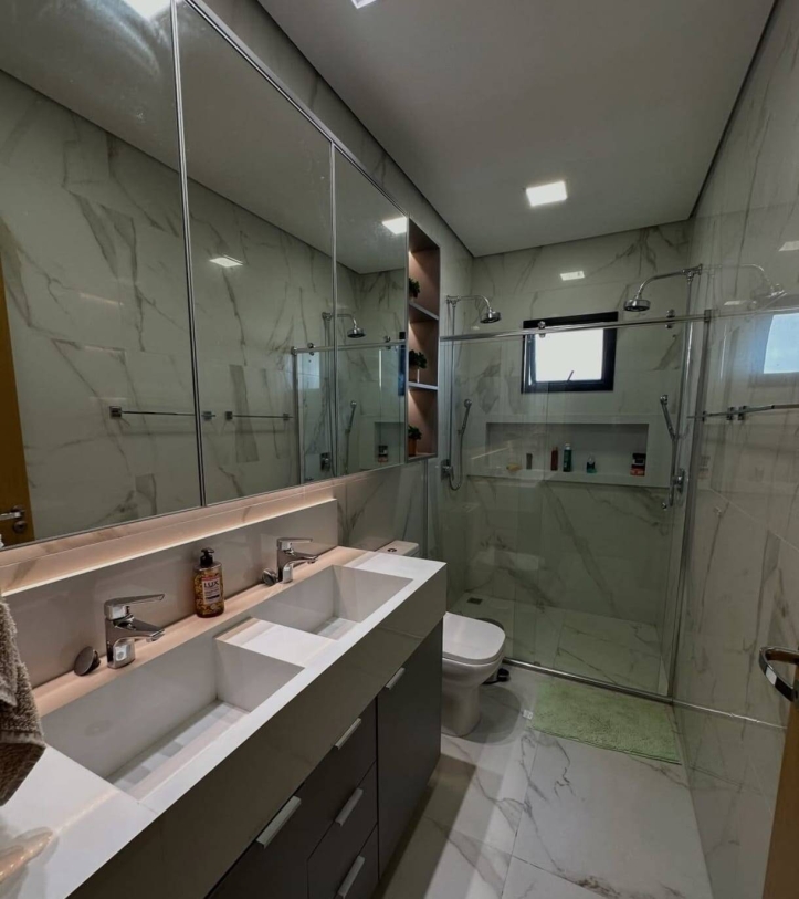 Casa de Condomínio à venda com 3 quartos, 235m² - Foto 4