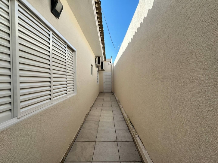 Casa à venda com 3 quartos, 299m² - Foto 8