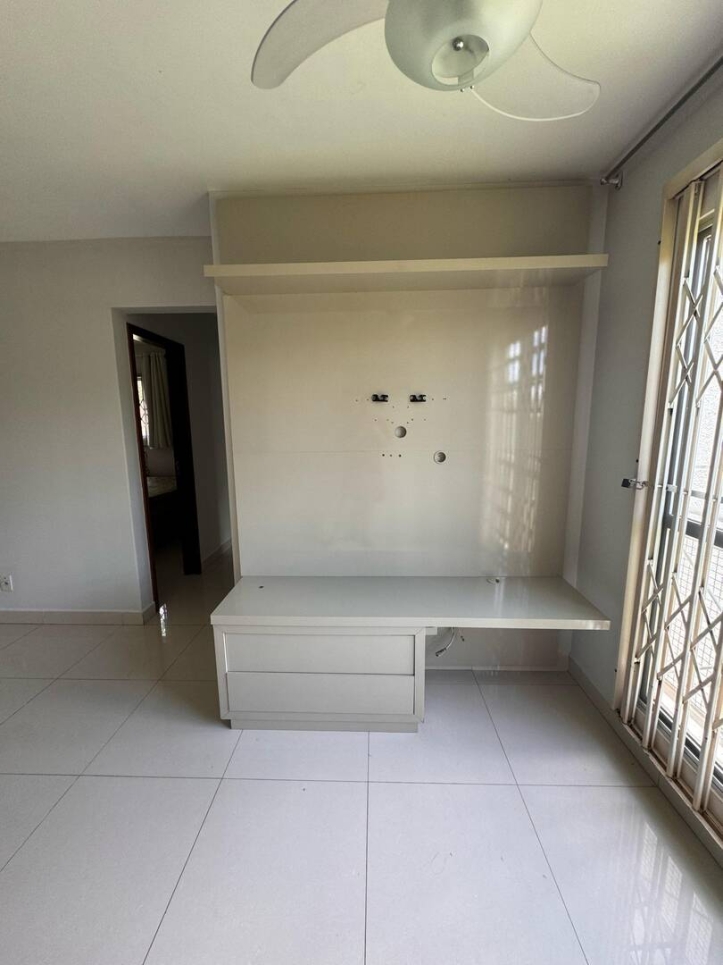 Apartamento à venda com 3 quartos, 86m² - Foto 11