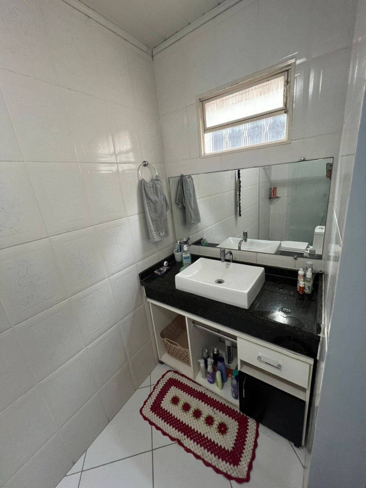 Casa à venda com 2 quartos, 180m² - Foto 7