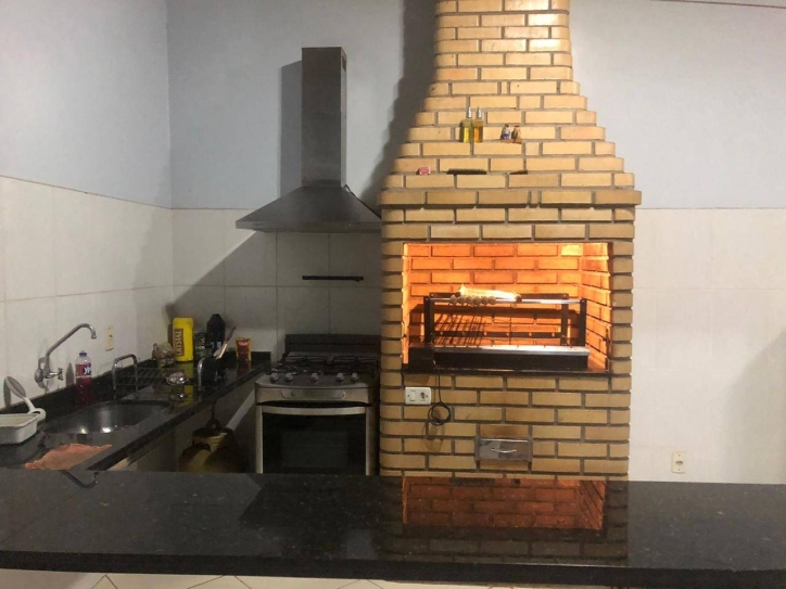 Casa à venda com 2 quartos, 180m² - Foto 11