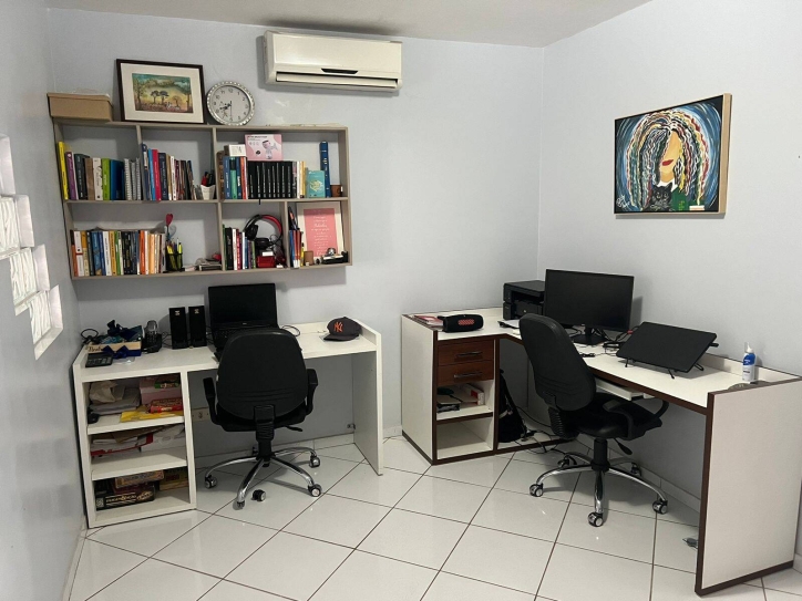Casa à venda com 2 quartos, 180m² - Foto 13