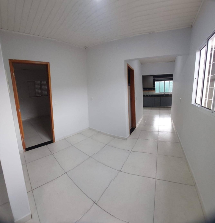 Casa à venda com 2 quartos, 125m² - Foto 4