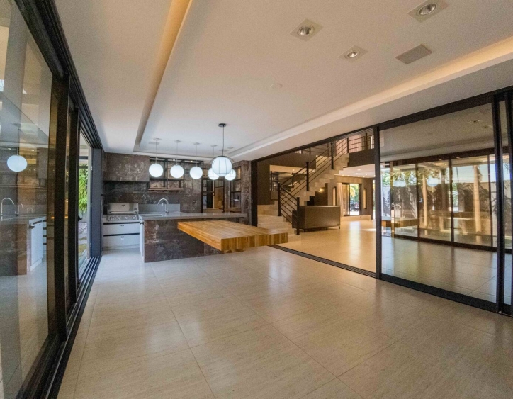 Casa de Condomínio à venda com 4 quartos, 672m² - Foto 8