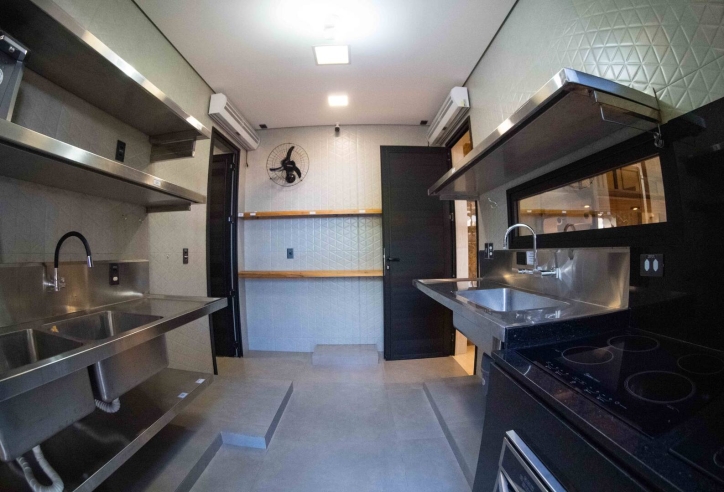 Casa de Condomínio à venda com 4 quartos, 672m² - Foto 17