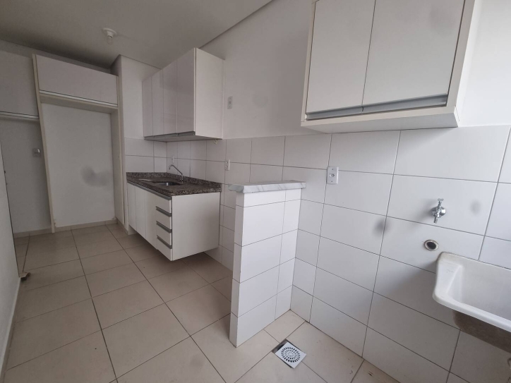 Apartamento à venda com 2 quartos, 70m² - Foto 5