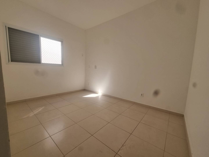 Apartamento à venda com 2 quartos, 70m² - Foto 9