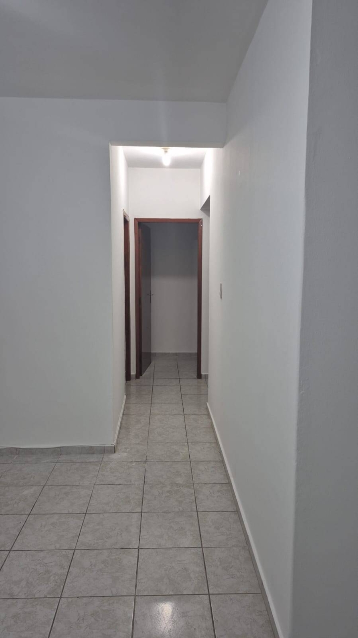 Apartamento para alugar com 3 quartos, 95m² - Foto 4