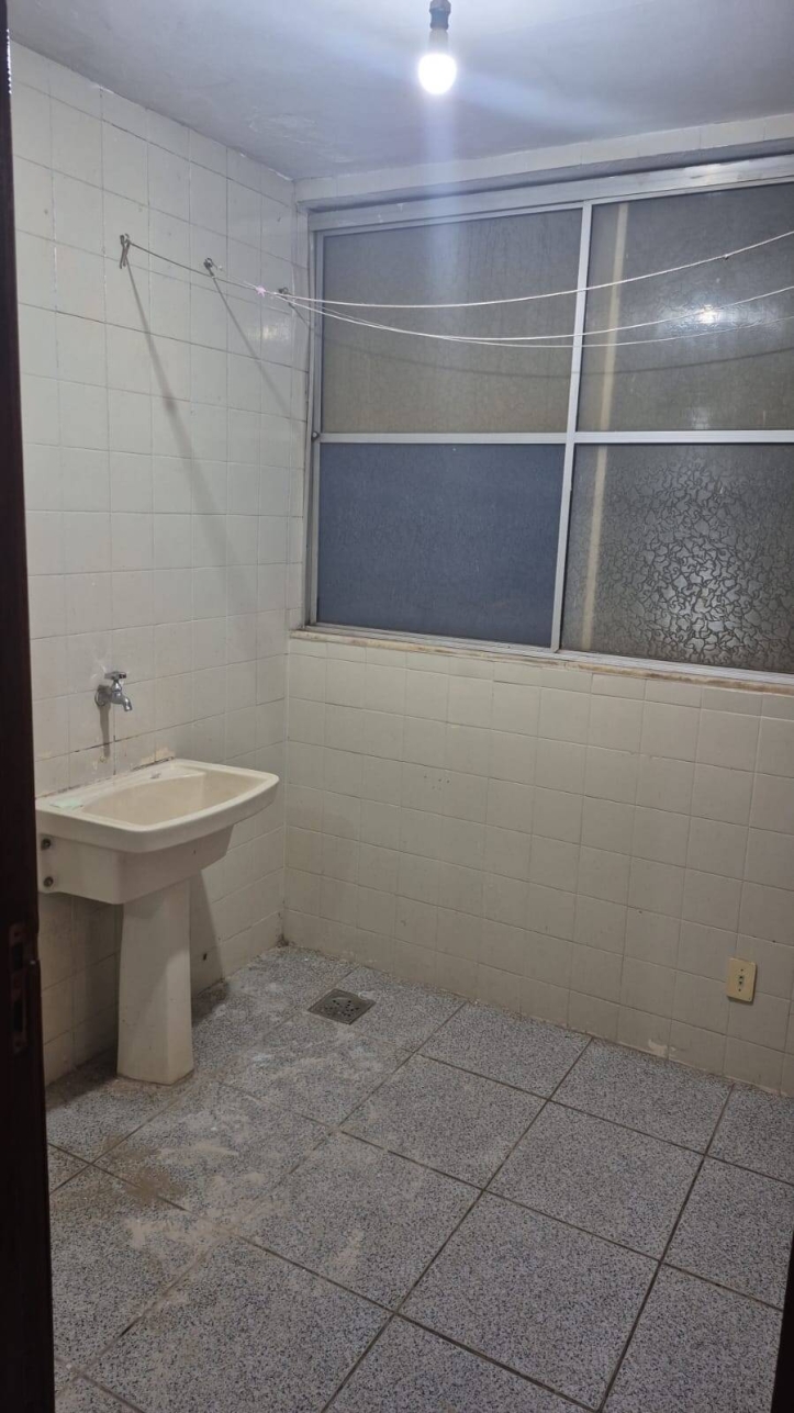 Apartamento para alugar com 3 quartos, 95m² - Foto 5