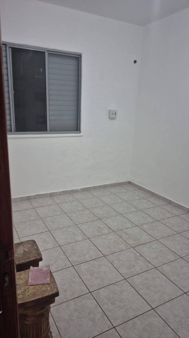 Apartamento para alugar com 3 quartos, 95m² - Foto 6