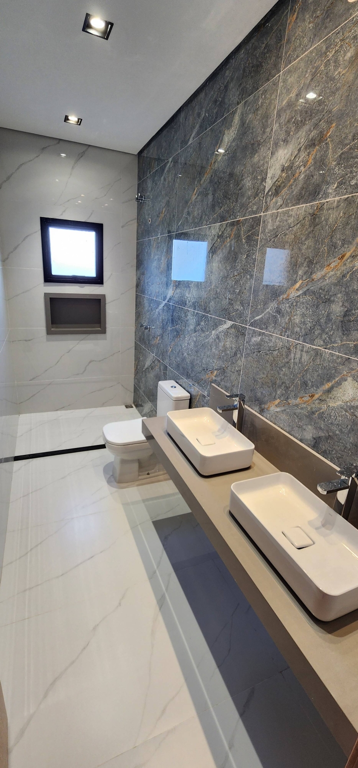 Casa à venda com 3 quartos, 213m² - Foto 4